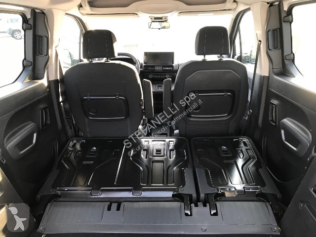 Véhicule utilitaire Fiat Doblo van d.cab XL 1.5...