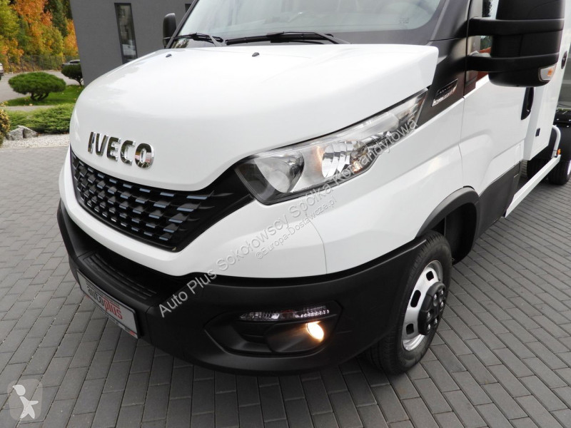 Véhicule utilitaire Iveco 35C16 DAILY
