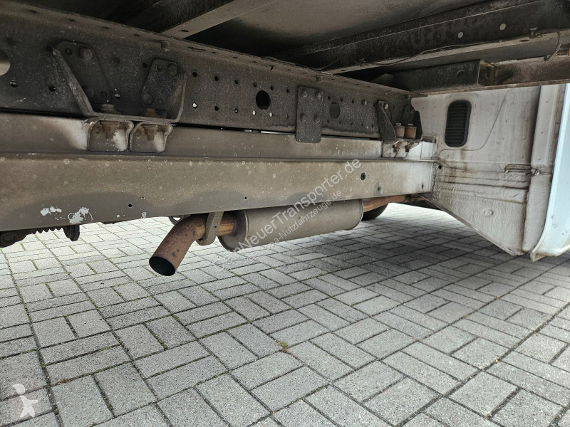 Véhicule utilitaire Mercedes 311 CDI KOFFER TÜV...