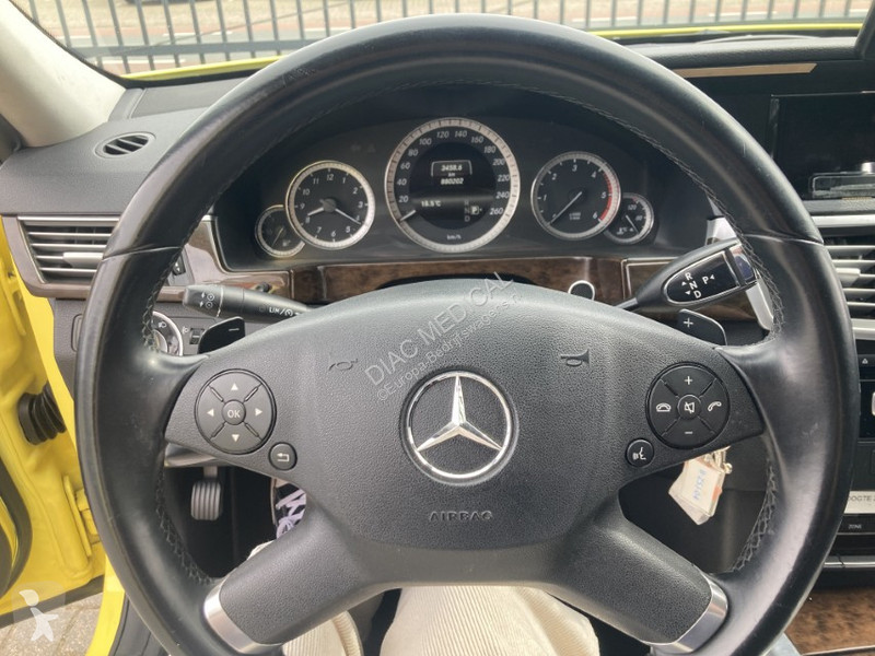 Véhicule utilitaire Mercedes Diesel E- CDI WITH...