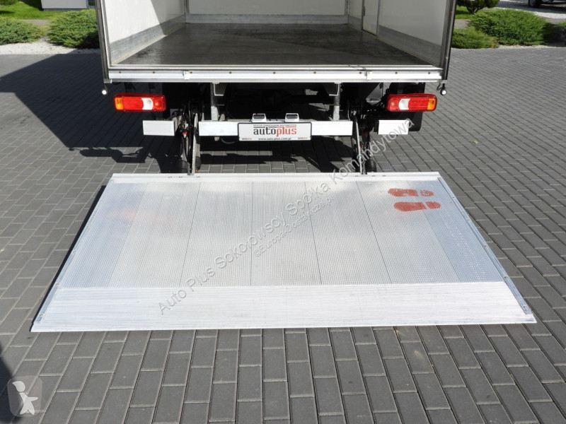 Véhicule utilitaire Iveco 35S16 DAILY