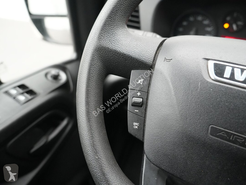Véhicule utilitaire Iveco 35S14
