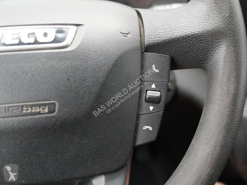 Véhicule utilitaire Iveco 35C14