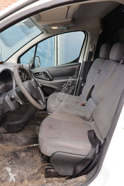 Véhicule utilitaire Peugeot