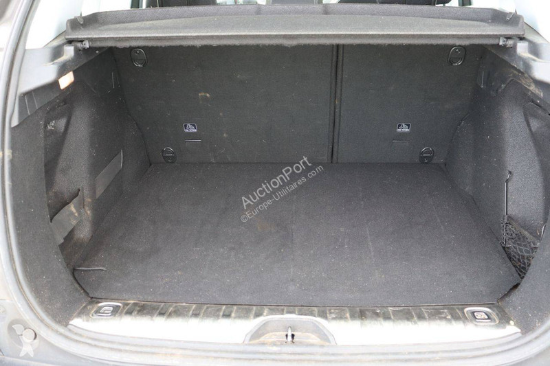 Véhicule utilitaire Peugeot
