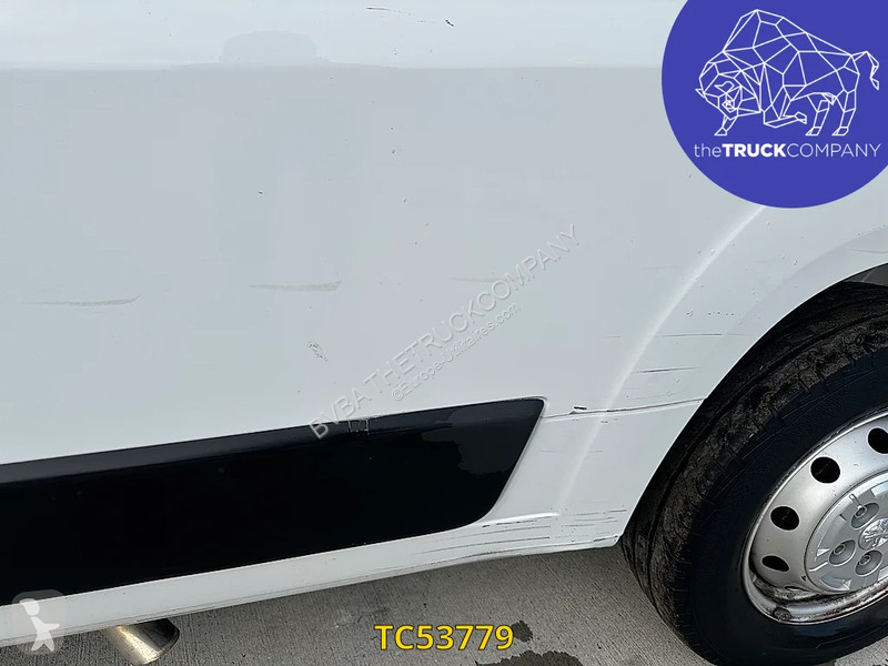 Véhicule utilitaire Peugeot Peugeot boxer 130cv...