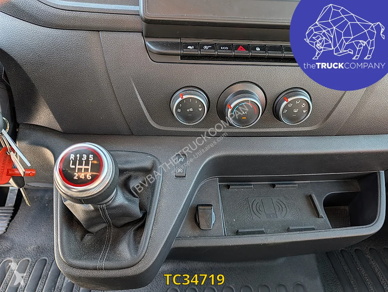 Véhicule utilitaire Renault 2.3 DCI KOFFER MET...