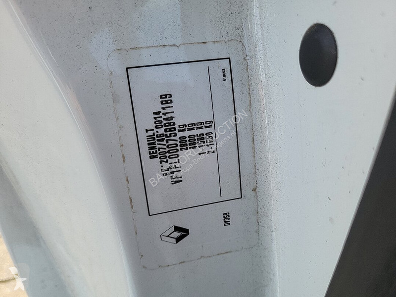 Véhicule utilitaire Renault 95pk