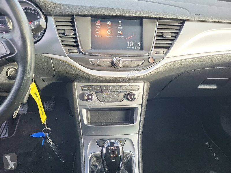 Véhicule utilitaire Opel 105pk