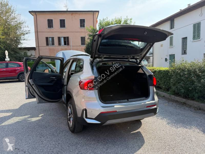 Véhicule utilitaire BMW