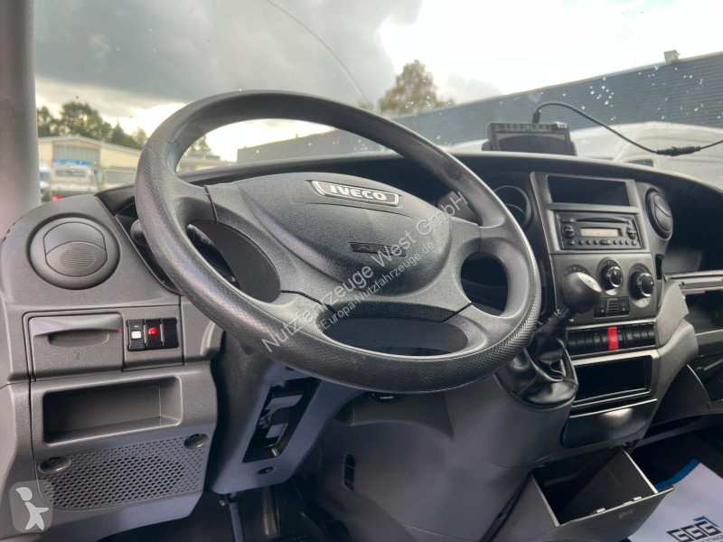 Véhicule utilitaire Iveco 35S15 Koffer...