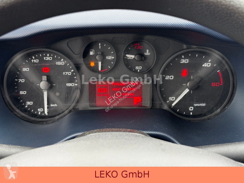 Iveco 35C14 van
