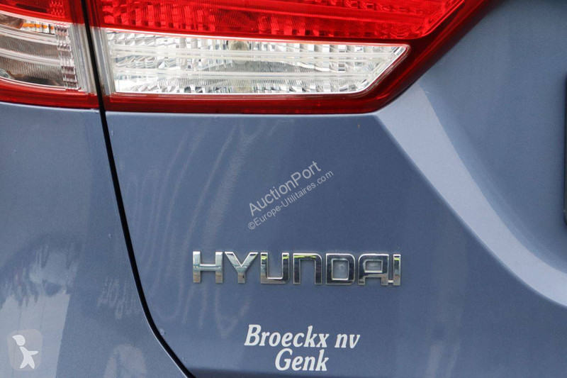 Hyundai ix20 van