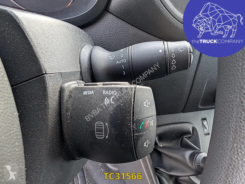 Renault 2.3 DCI KOFFER MET LAADBRUG van