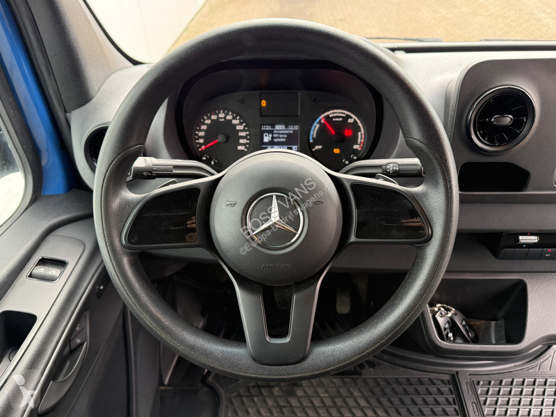 Užitkové vozidlo Mercedes 312 55kWh L2H2...