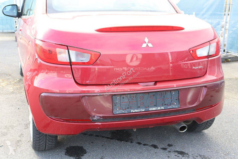 Furgoneta Mitsubishi