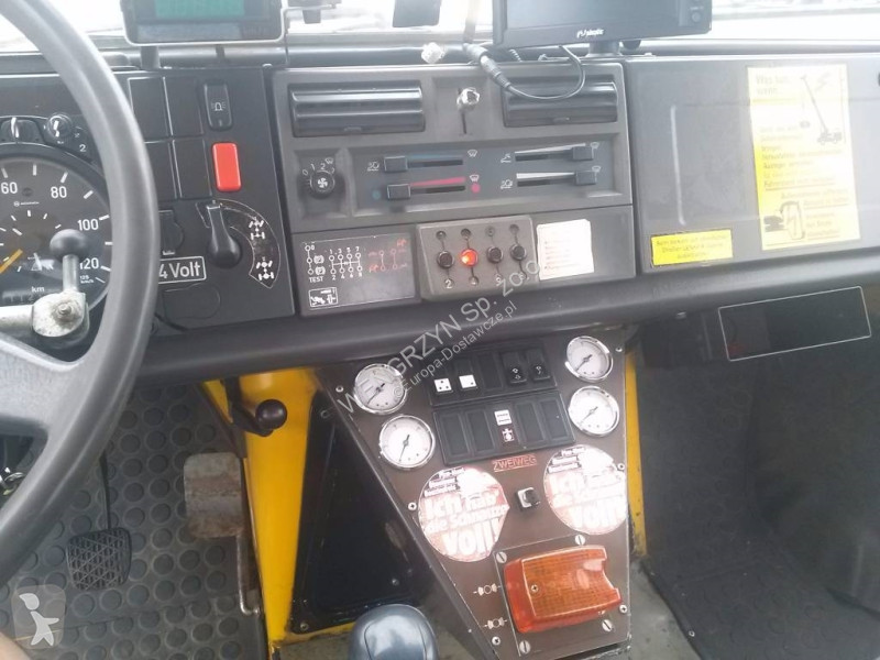 Samochód dostawczy Mercedes U1600 POJAZD...