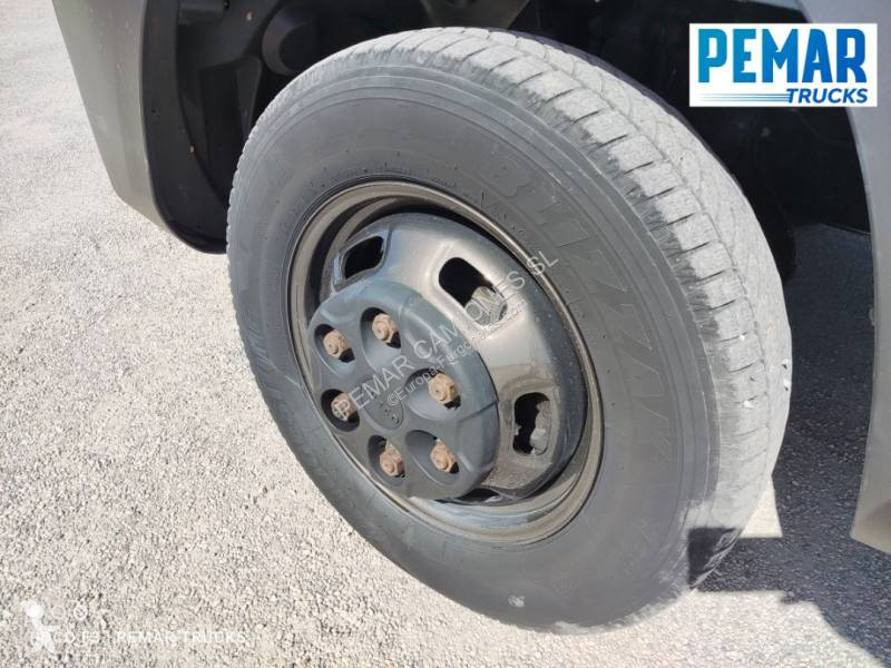 Furgoneta Iveco