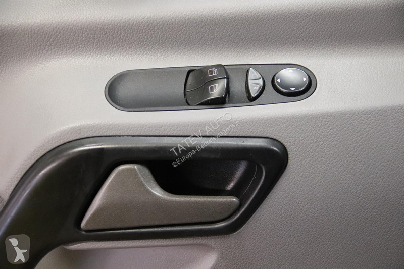 Véhicule utilitaire Mercedes 319 CDI L2H2...