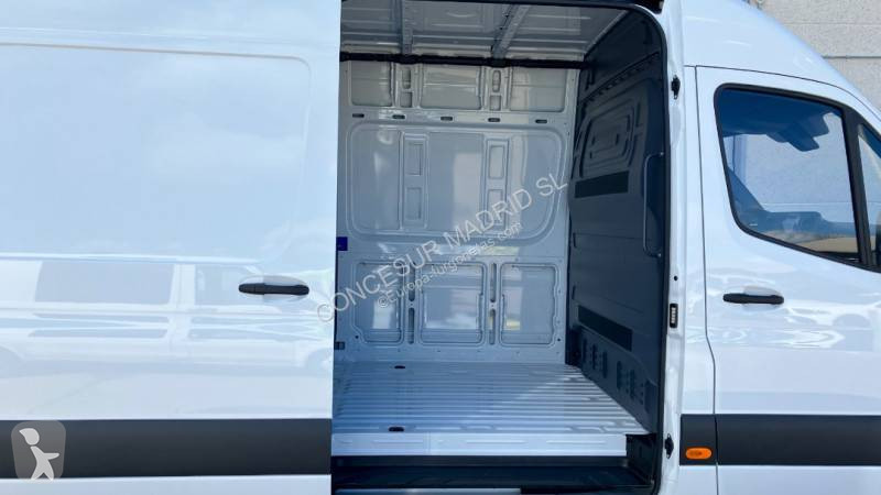 Véhicule utilitaire Mercedes