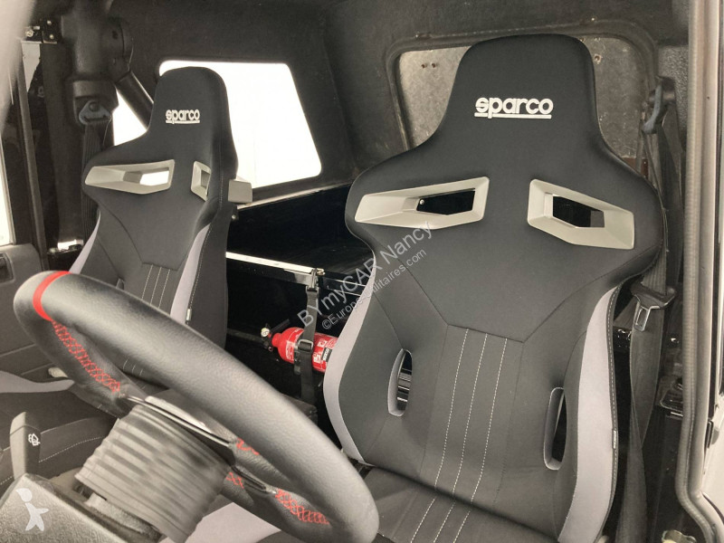 Véhicule utilitaire Land Rover 90 Defender TDI