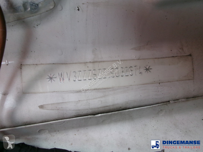Véhicule utilitaire Volkswagen 4x2 curtain side...