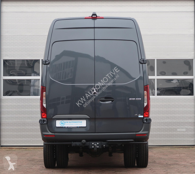 Véhicule utilitaire Mercedes 519 CDI L2H2 4X4...