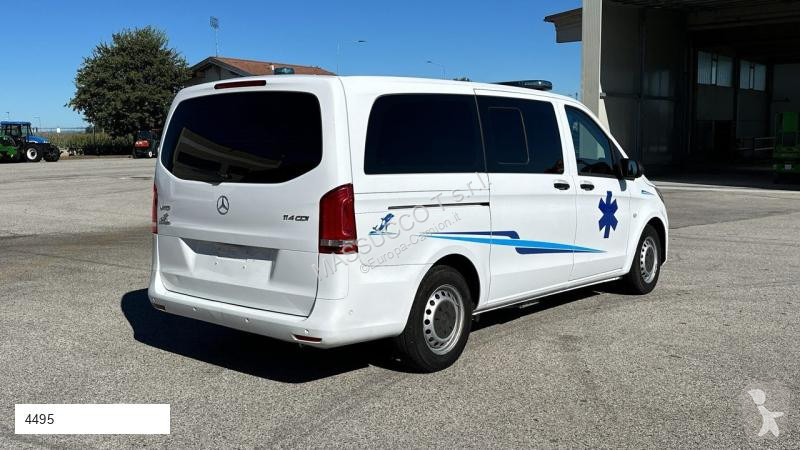 Véhicule utilitaire Mercedes 114CDI AMBULANCE