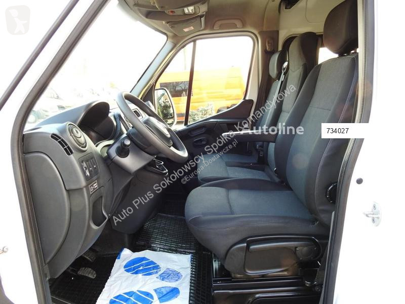 Véhicule utilitaire Renault MASTER FURGON...