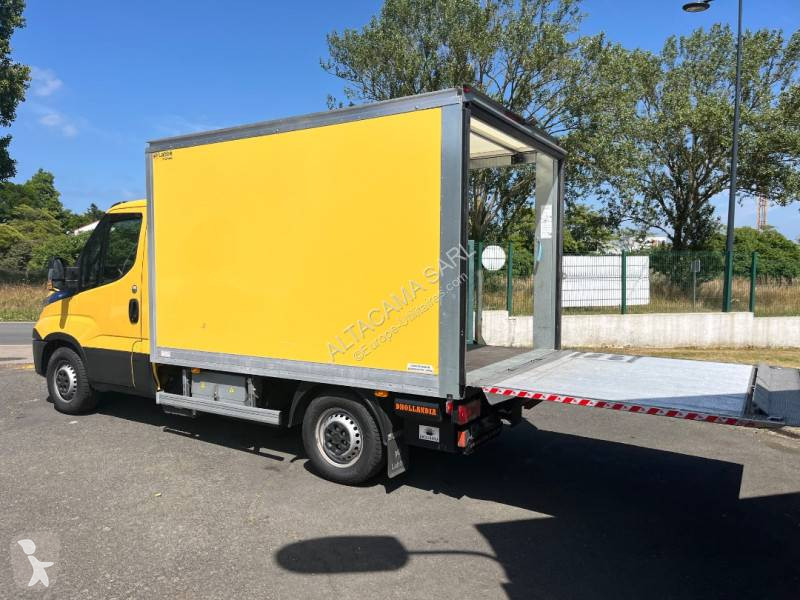 Véhicule utilitaire Iveco