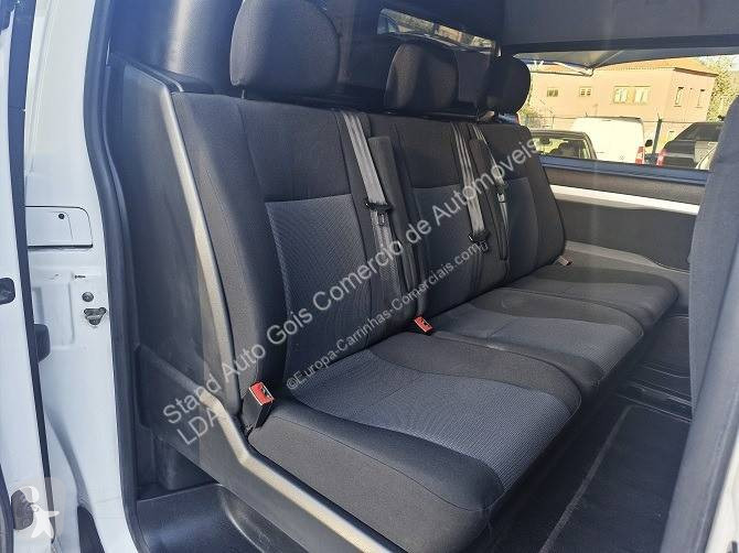 Véhicule utilitaire Peugeot