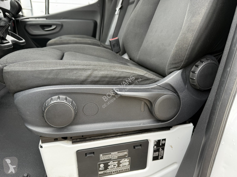 Véhicule utilitaire Mercedes 311 CDI L2H2 AC...