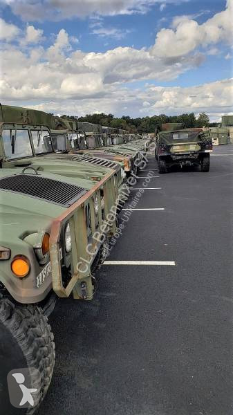 Véhicule utilitaire Hummer