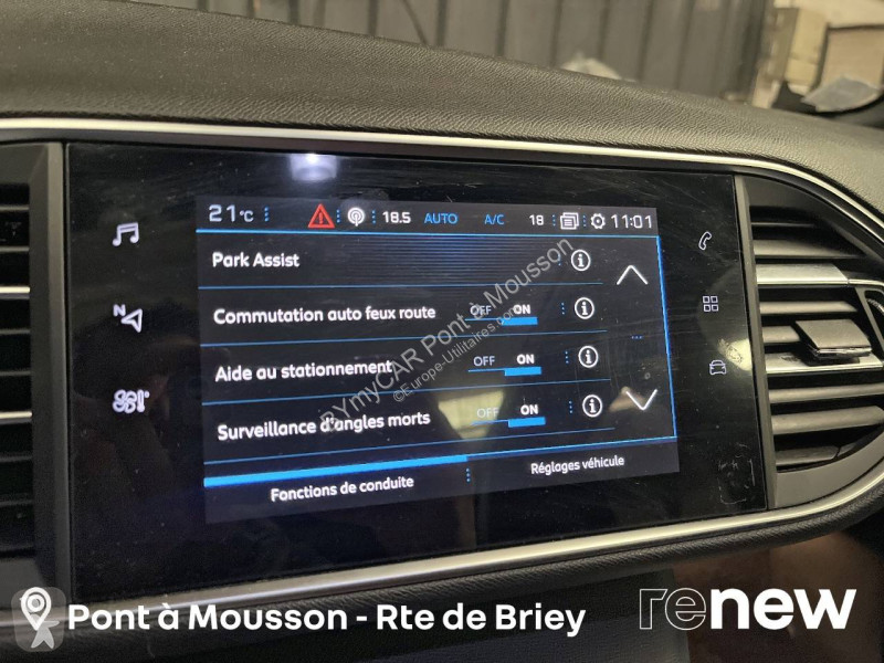 Véhicule utilitaire Peugeot 308 SW PureTech...