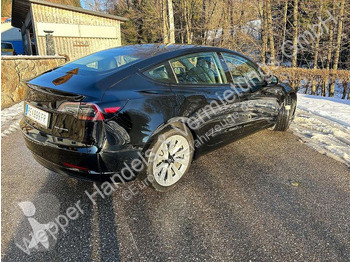 Autoutilitară Tesla