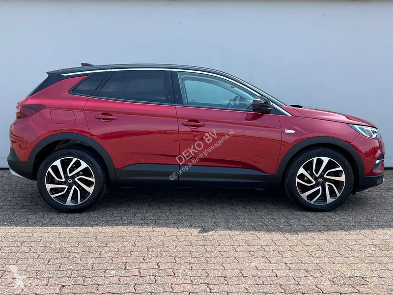 Autoutilitară Opel 1.2 Turbo Business Executive...
