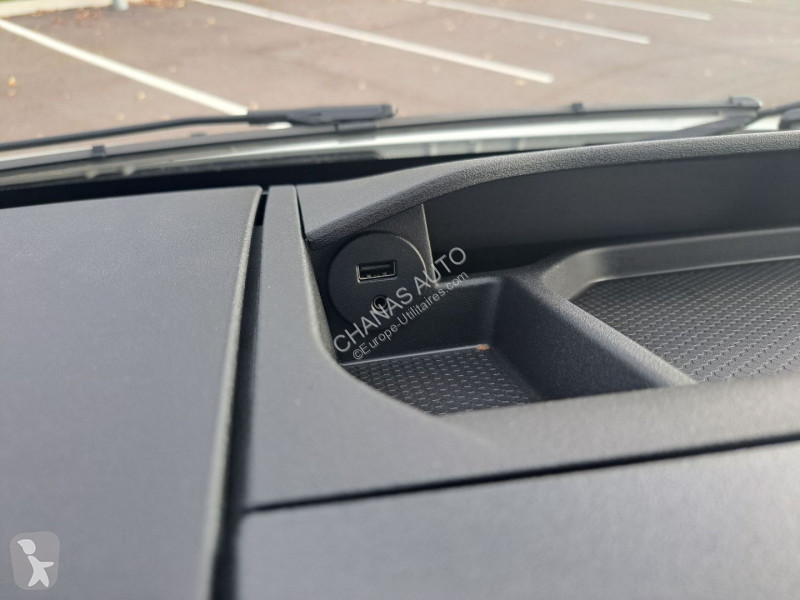 Autoutilitară Iveco 35C18 180CV 3L CAISSE HAYON...