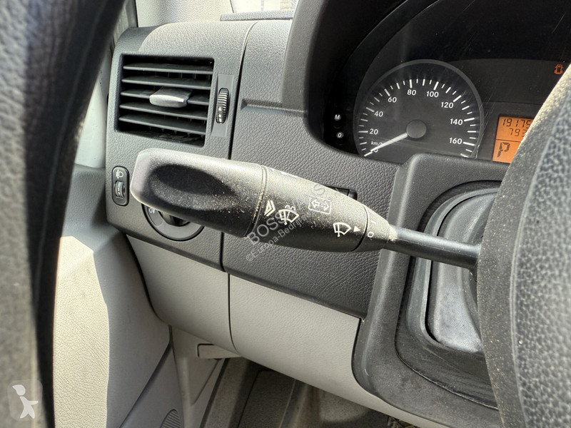 Veículo utilitário Mercedes 211 2.2 CDI...