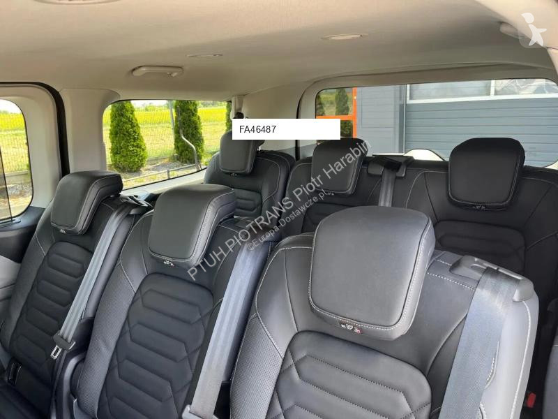 Véhicule utilitaire Ford TOURNEO CUSTOM...