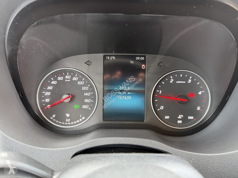 Autoutilitară Mercedes 314 2.2 CDI L2H2 Climate...