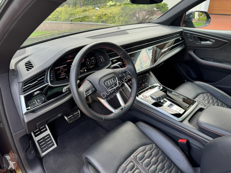 Véhicule utilitaire Audi RS Q8