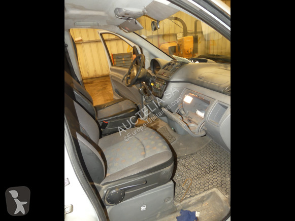 Véhicule utilitaire Mercedes 111 CDI