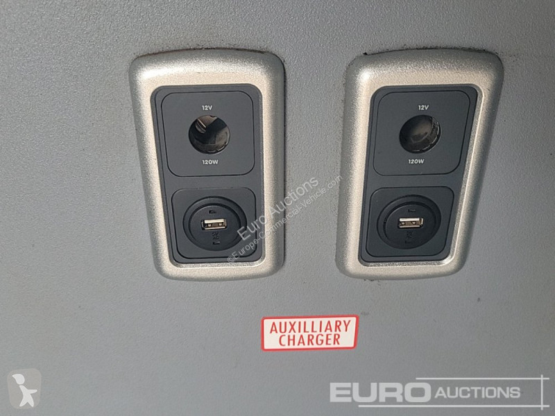 Furgoneta Iveco 35S11