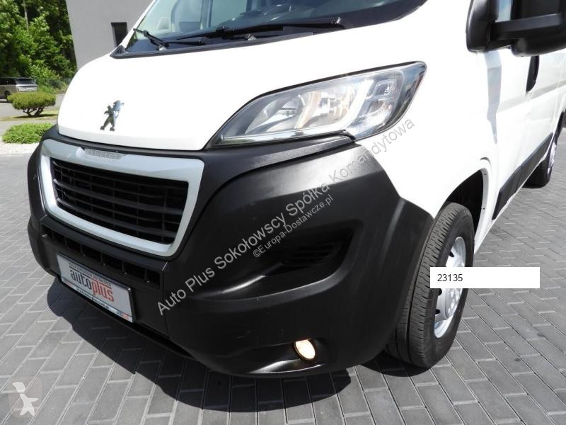 Autoutilitară Peugeot BOXER  FURGON CHŁODNIA...