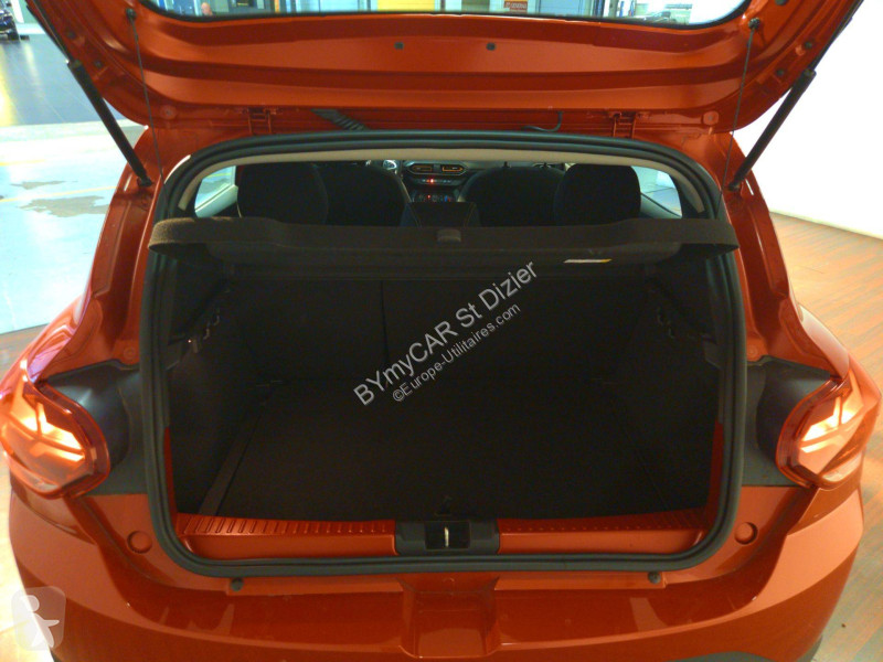 Autoutilitară Dacia Sandero TCe 90 - 22