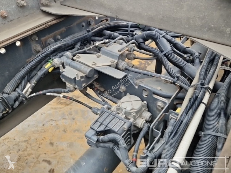 Véhicule utilitaire  CF400