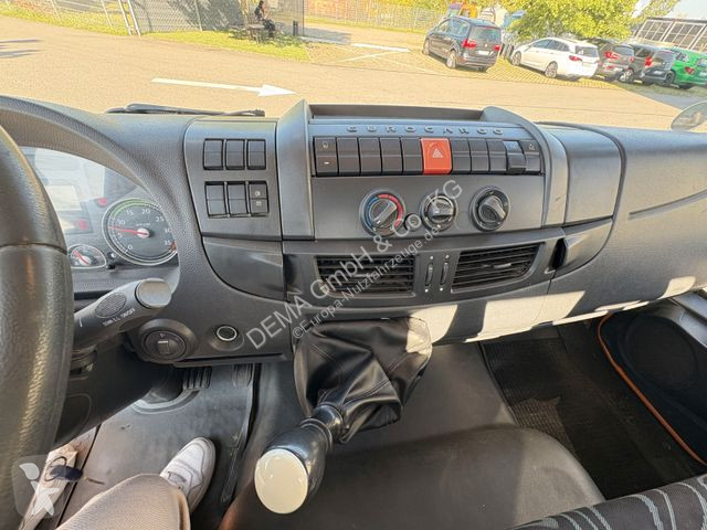 Véhicule utilitaire Iveco...