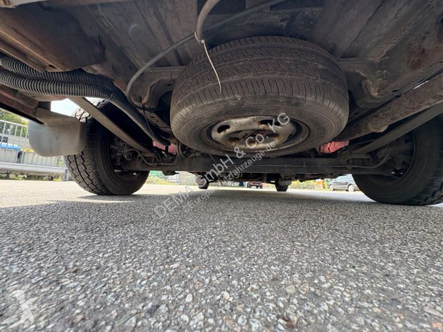 Véhicule utilitaire Ford...