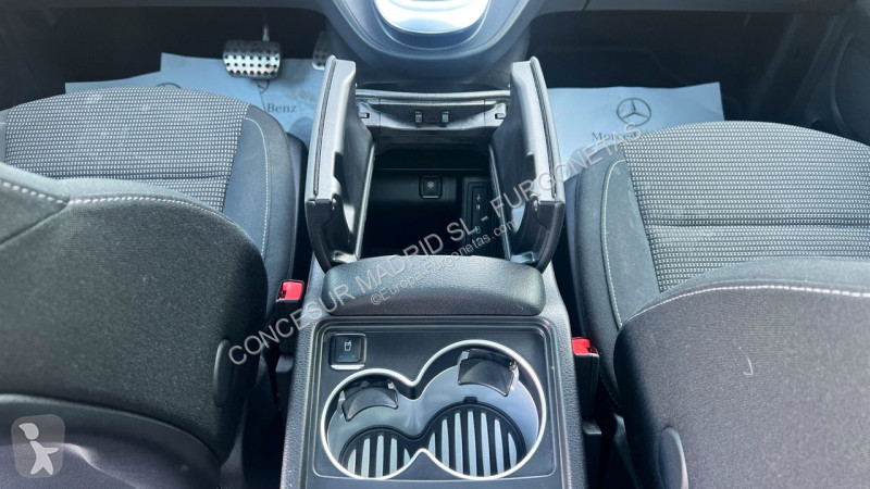 Veicolo commerciale Mercedes 220 d Largo