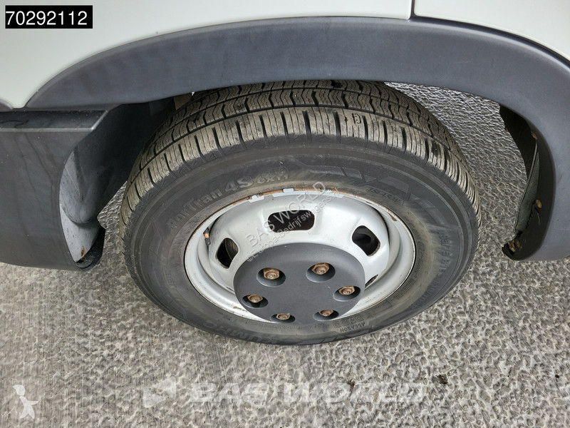 Furgoneta Iveco 35C15 3,0L Dubbellucht L2H2...